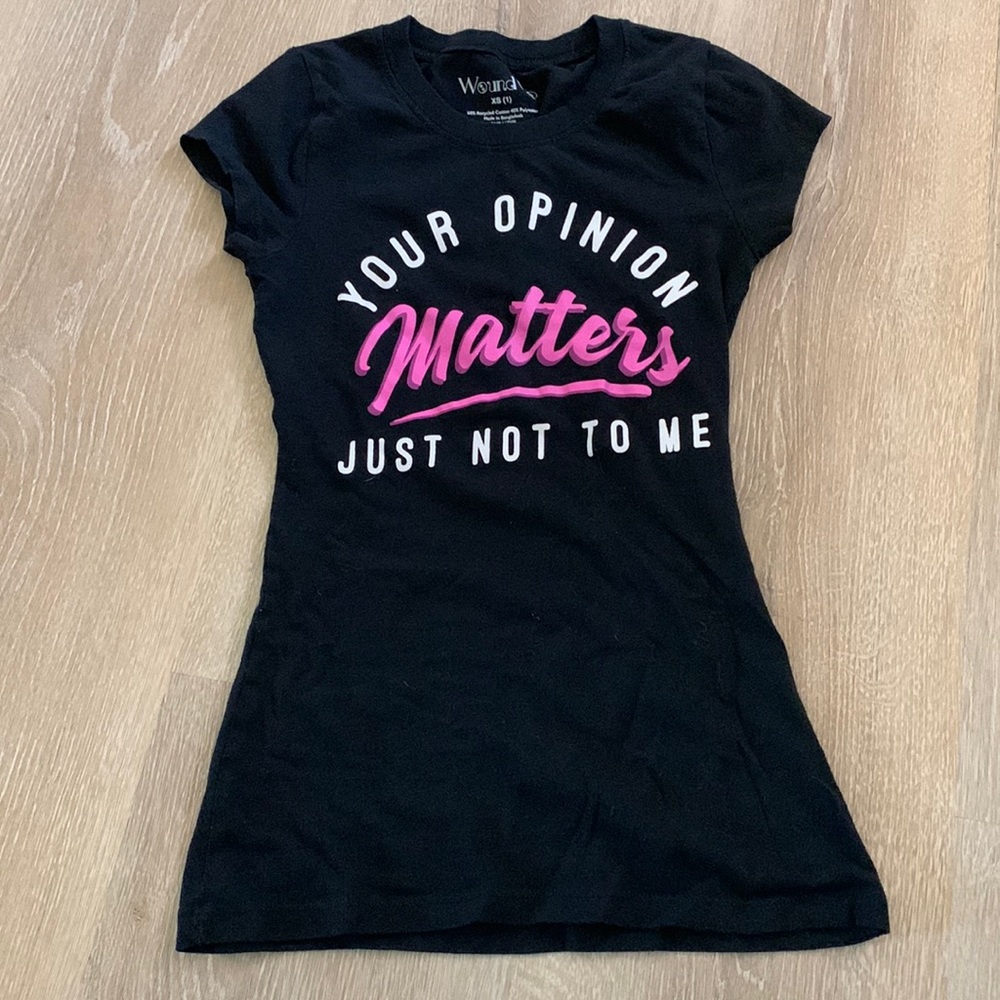 Size xs womens t shirt